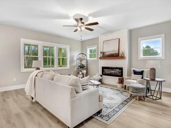 9383 Bear Run Ln, Middlesex, NC 27557