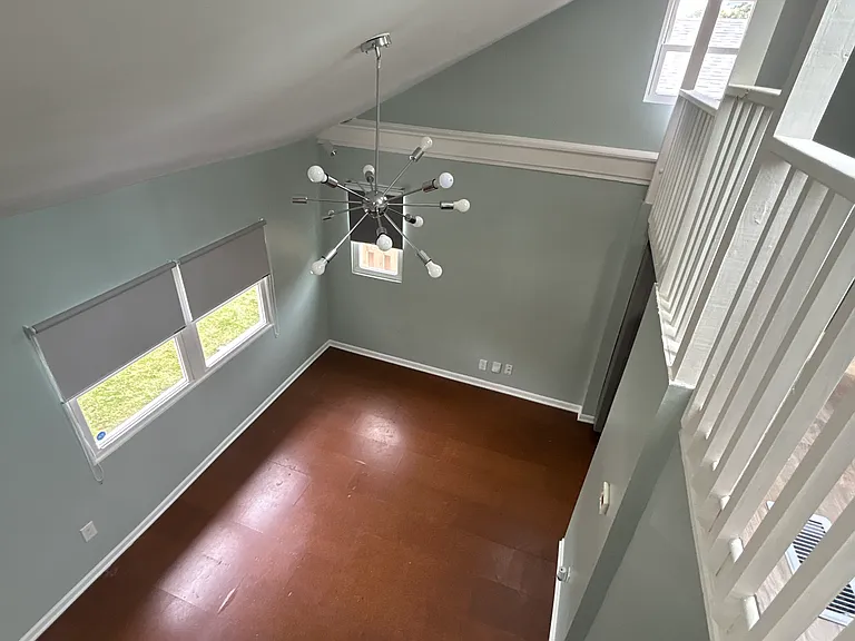4403 Caroline Ave — Photo 11