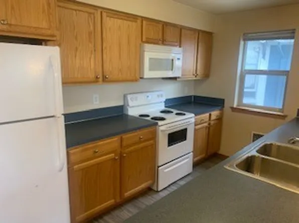 Spacious 4-Bedroom Apartments in the Heart of Student Row