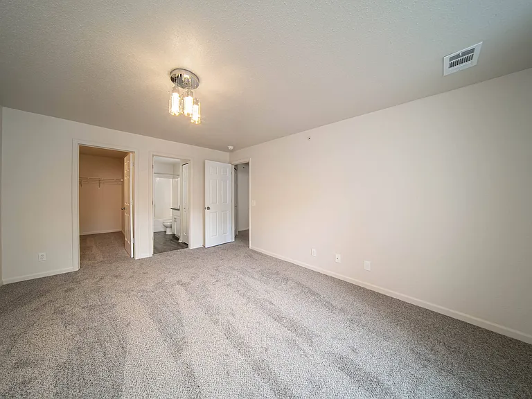 Riverwood Luxury Apartments — Photo 10