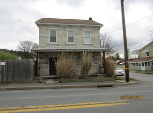 302 E Railroad Ave, New Ringgold, PA 17960