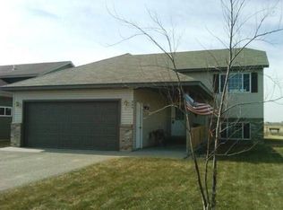 904 11th St S, Sartell, MN 56377