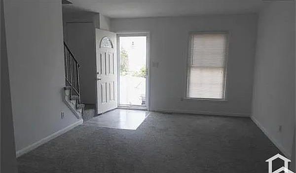 2nd image of 49 Lerner Ct
