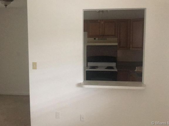 2nd image of 380 E 50th St #7