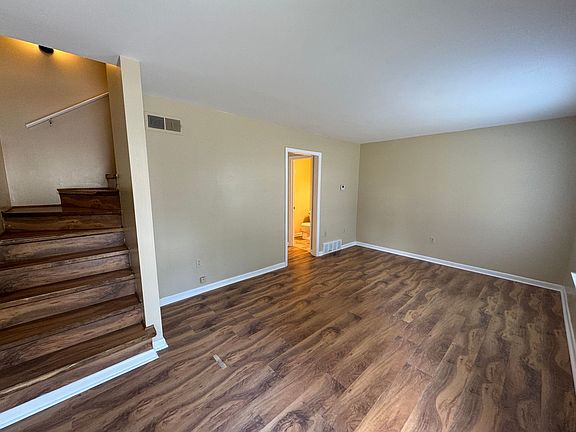3rd image of 1750 Jefferson Ave APT 4