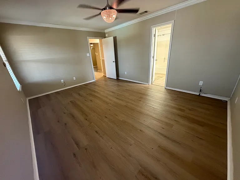 3505 Lakecrest Dr — Photo 15