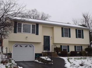 4 Arborwood Dr, Worcester, MA 01604