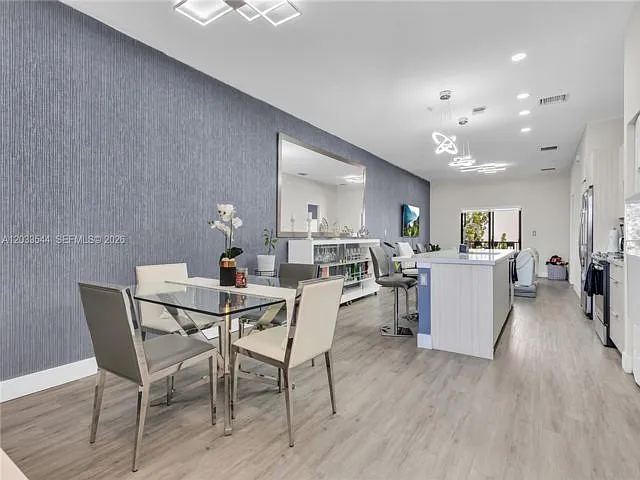 7925 NW 104th Ave — Photo 5