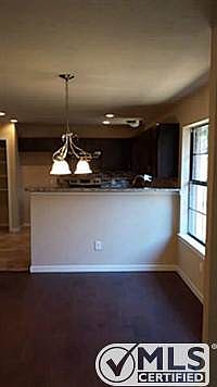 4th image of 3919 Wentworth Dr