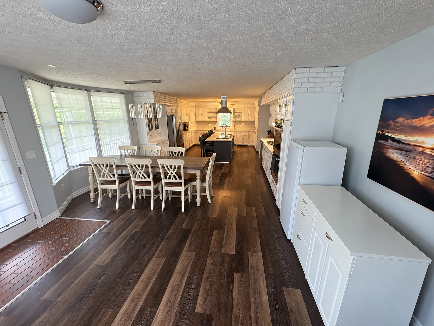 4 bed, 2.5 bath, 3500 sqft, $2,995 — Photo 2