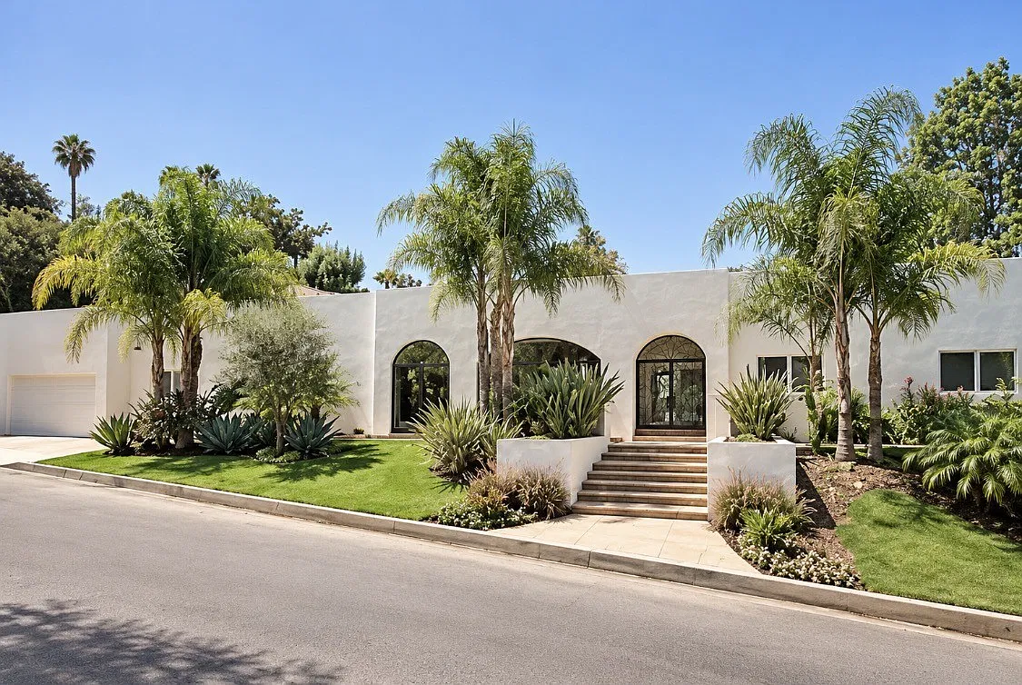 5 bed, 4.5 bath, 4169 sqft, $14,500 — Photo 1