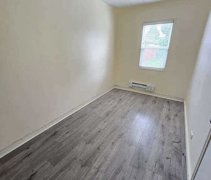 9342 Woodbine St — Photo 3