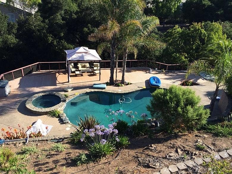 1st image of 3281 Meadowlands Ln