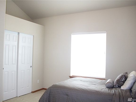5th image of 18305 70th Avenue Ct E