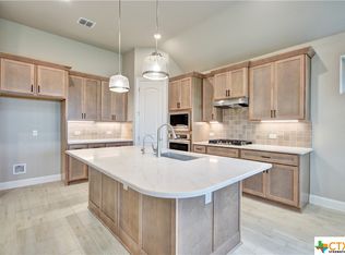 716 Navarro St, New Braunfels, TX 78132