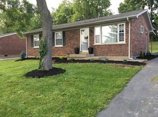 211 E Tiverton Way, Lexington, KY 40517