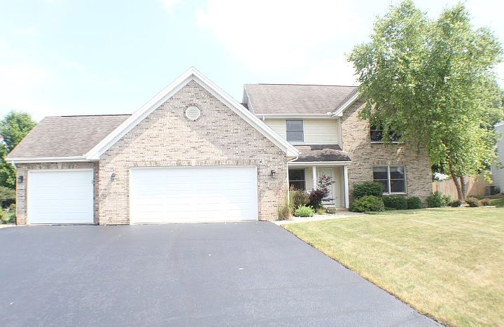1st image of 207 Woodloch Forest Dr
