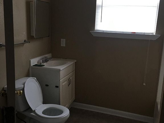 4th image of 1906 Desire St #1906