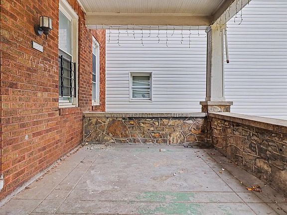 3rd image of 2825 W Lafayette Ave