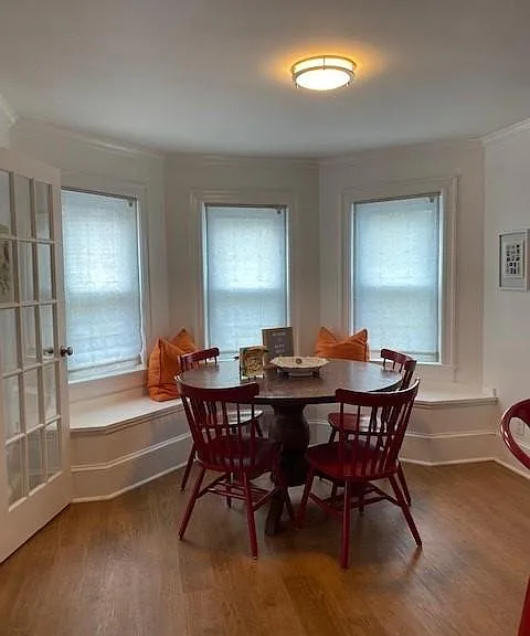 210 Howe St — Photo 10