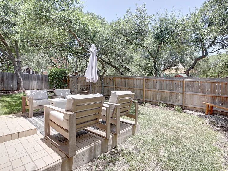 4117 Gazley Ln — Photo 35