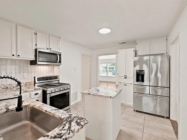 231 Cicero Dr — Photo 12