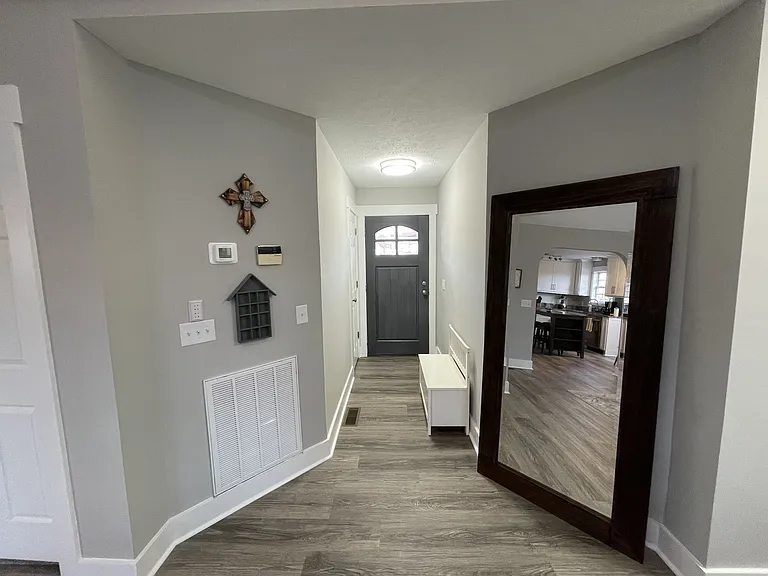 116 Cora St — Photo 3