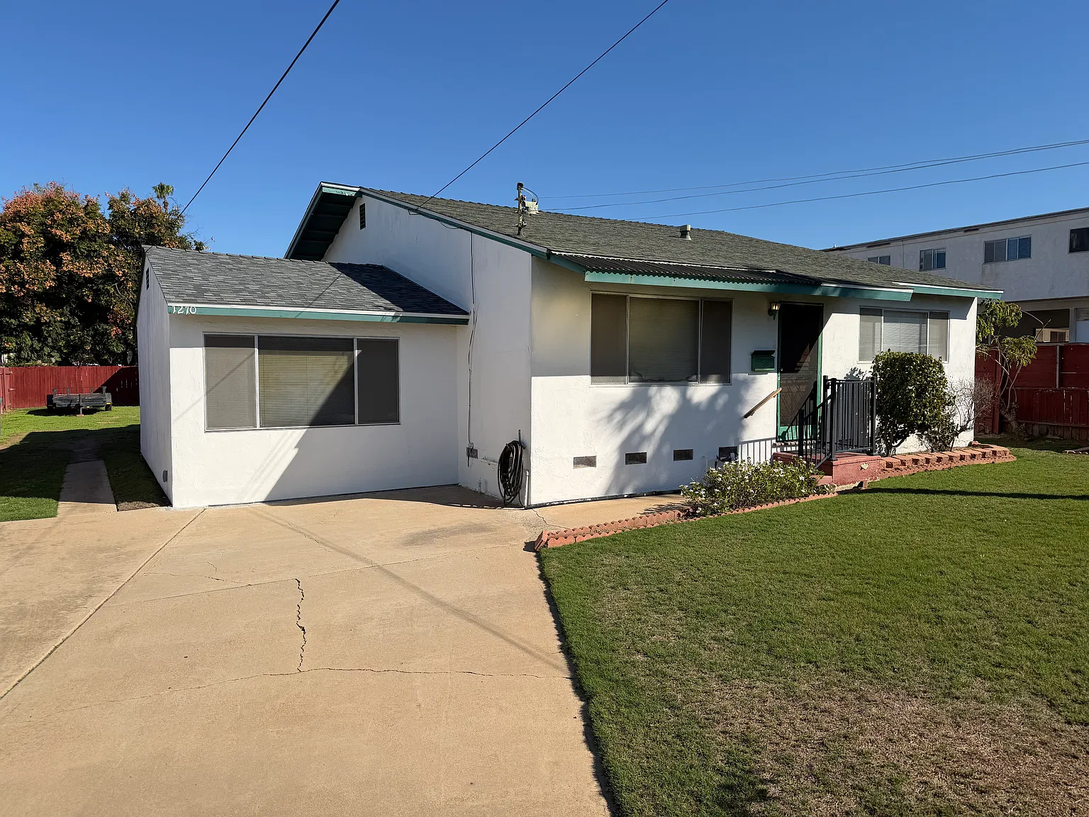 3 bed, 1524 sqft, $3,300 — Photo 1