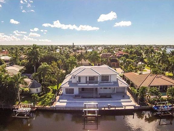 3rd image of 309 Tamiami Trl #Xu9ihz