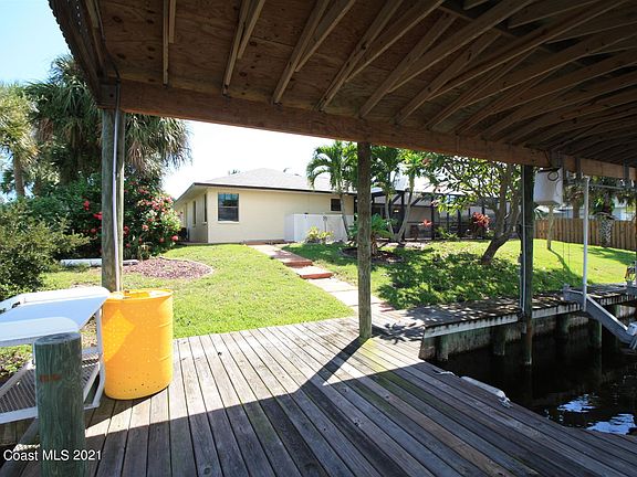 5th image of 105 Mohican Way