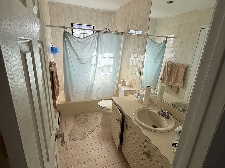 51 Manor Rd #2 — Photo 5