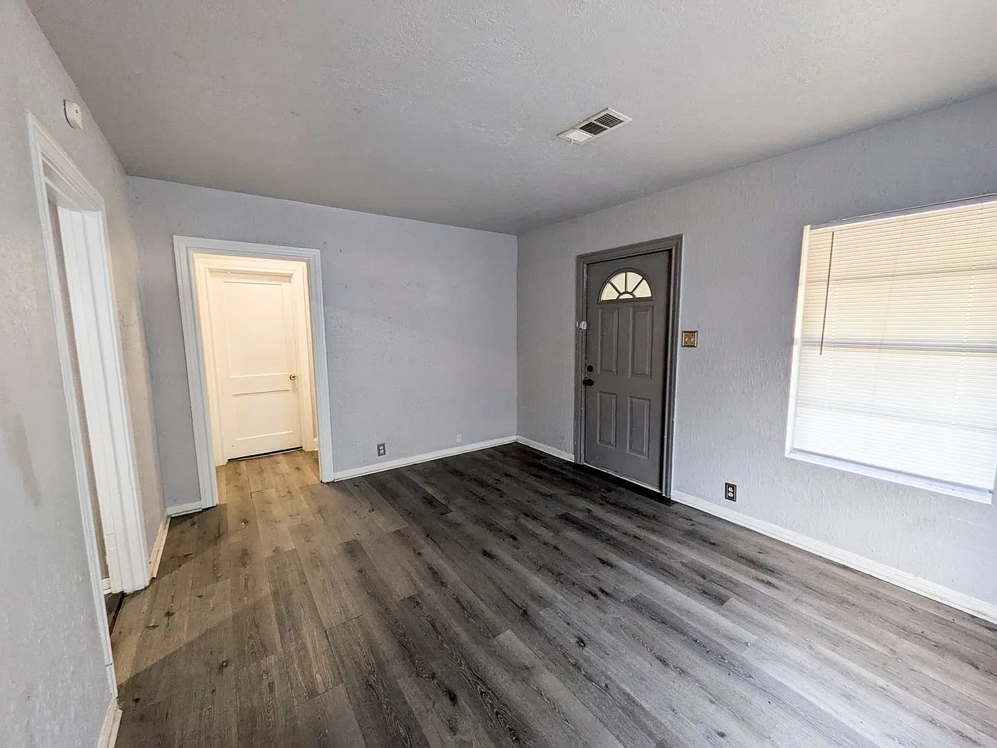 3885 Park St Beaumont, Texas 77705 — Photo 3
