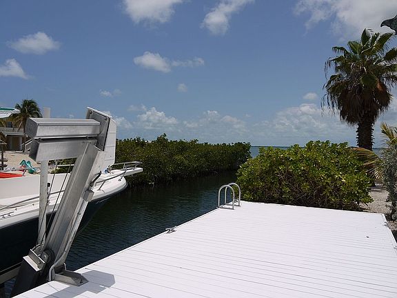 Dock with Boat lift direct open water access 