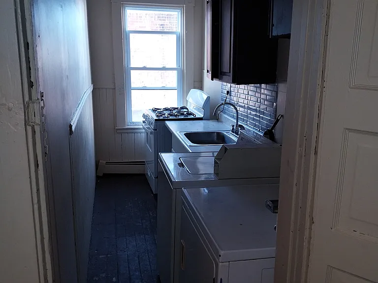 116 County Street 9 — Photo 12