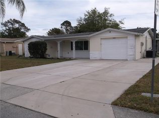 5263 School Rd, New Port Richey, FL 34653