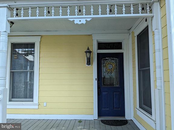 3rd image of 306 N Locust St