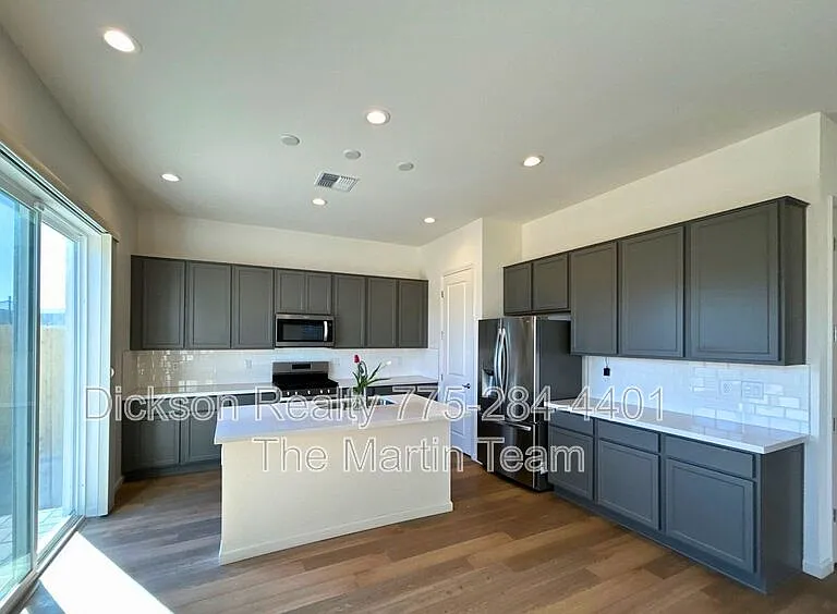 7840 Hoback Dr — Photo 8
