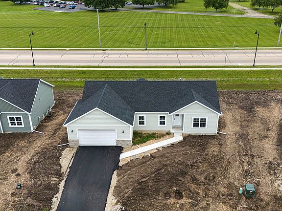 2nd image of 1738 E Kyle Cir