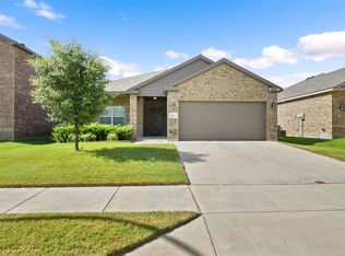 329 Marble Creek Dr, Fort Worth, TX 76131