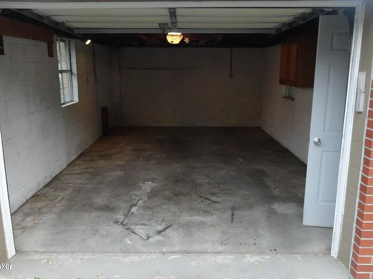 4202 Berkshire Ave — Photo 29