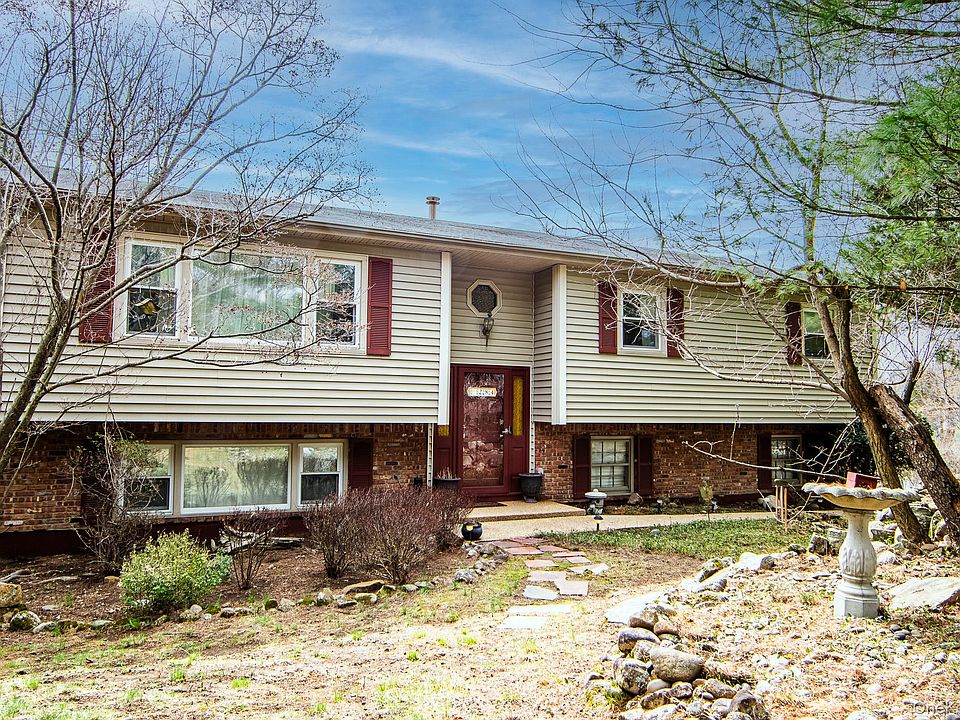 1st image of 284 Ridge Road