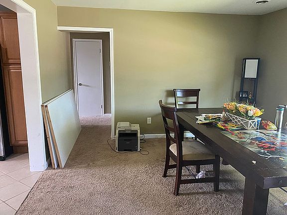 4th image of 30019 Elmgrove St