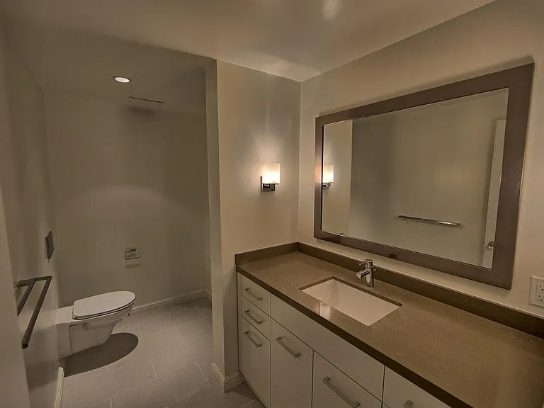 2200 Sacramento St #103 — Photo 7