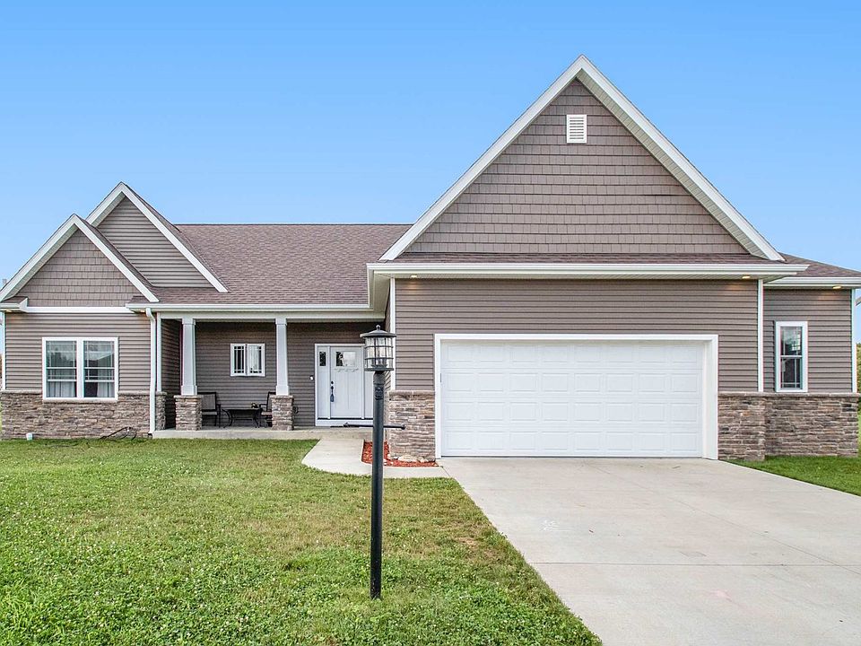 1st image of 59716 Silverton Ct