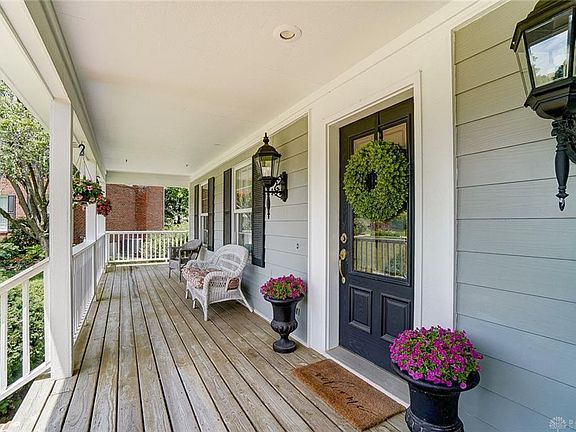 4th image of 442 Ashton Ct