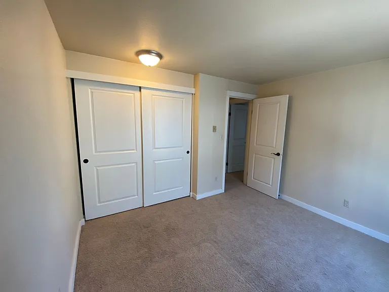 North Green Lake Apartments — Photo 30