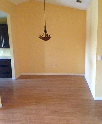 3rd image of 16343 Malibu Dr
