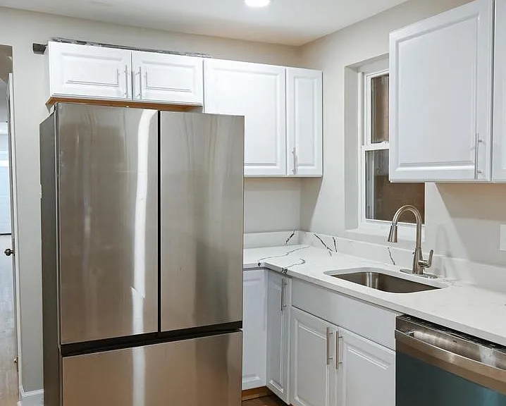 2214 E Fayette St — Photo 26