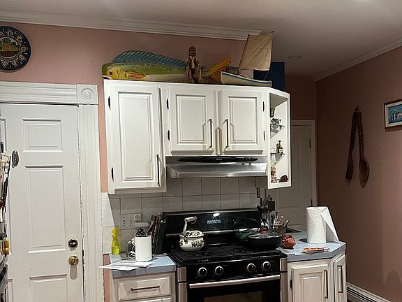 3rd image of 17 Broad St #1