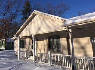 4572 Trail Rd, Caseville, MI 48725